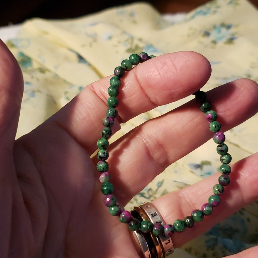 Lethargic?Ruby Zoisite Bracelet - image 4
